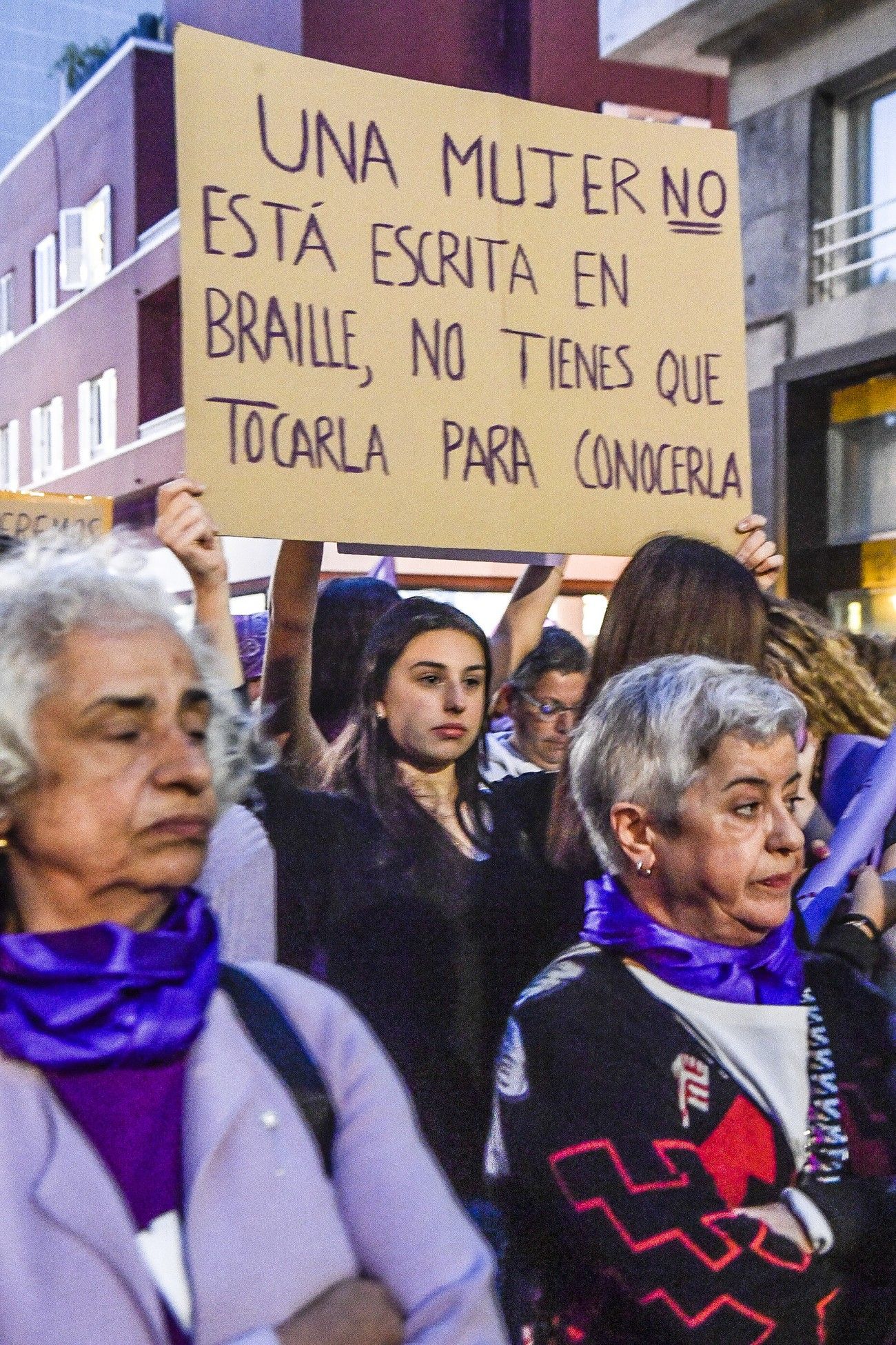 La manifestación del 8M en Las Palmas de Gran Canaria, en imágenes