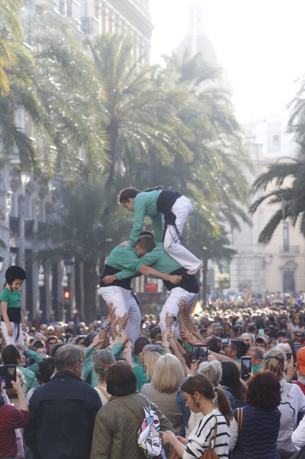 Manifestación en València para conmemorar la diada del 25 de abril