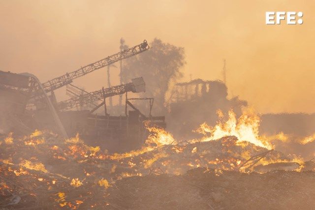 Incendio en una planta de compostaje en Tenerife