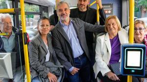 BCN bateja una parada de bus amb el nom de Manolo Vital
