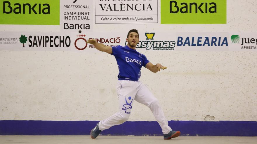 José Salvador, ayer en el trinquet de Guadassuar.