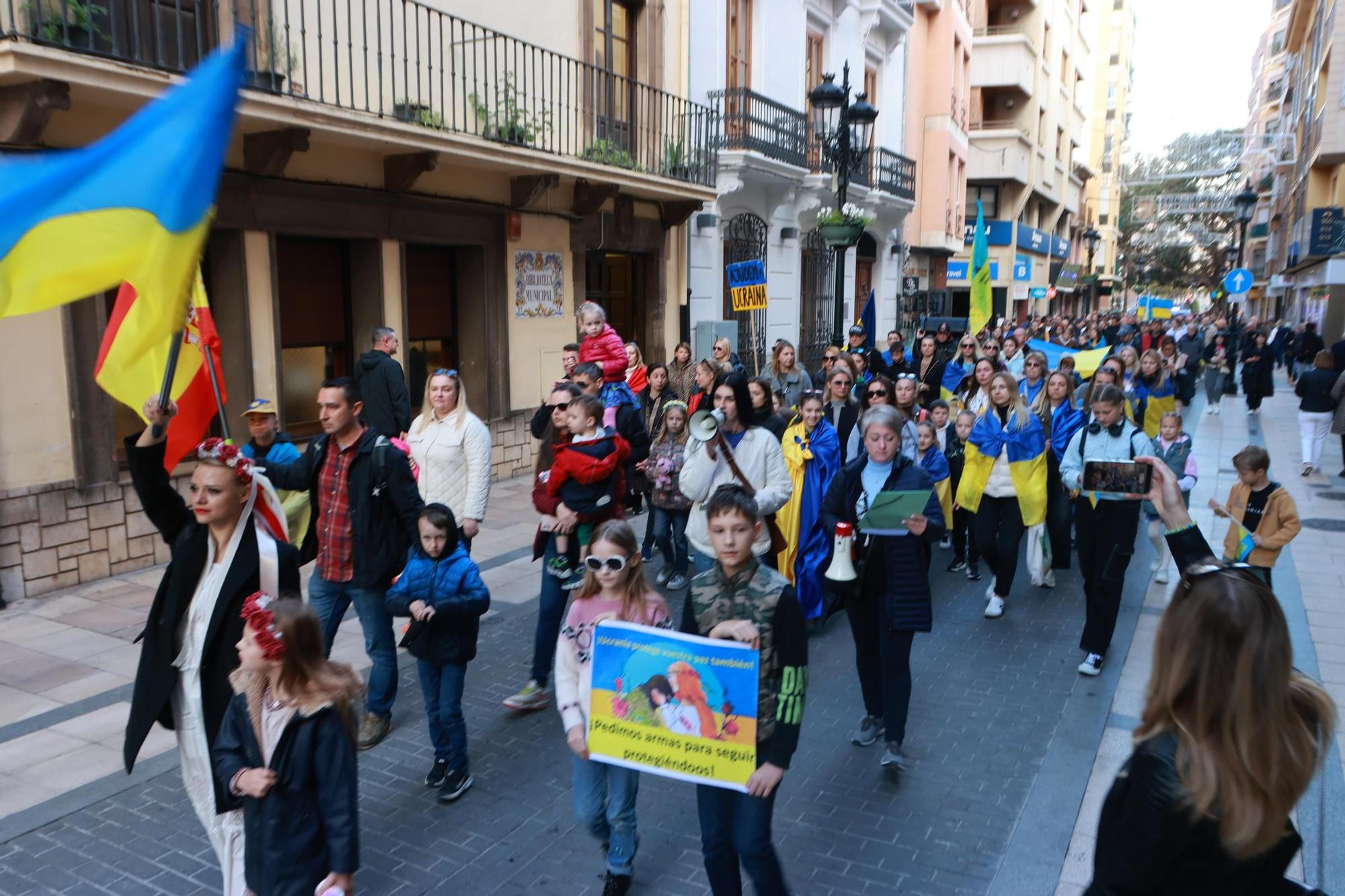 Cientos de castellonenses se manifestan por la paz en Ucrania