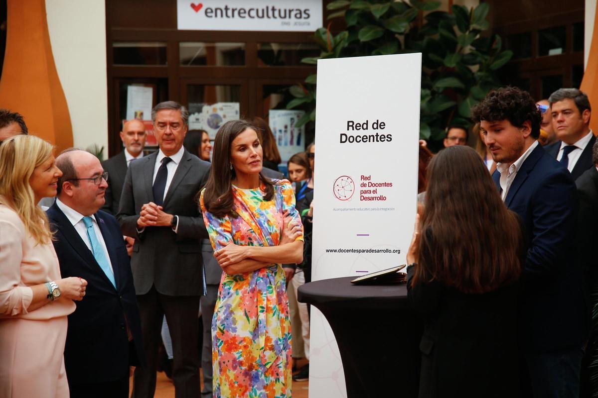 Letizia apuesta por las flores en el Premio Artes y Letras 2023