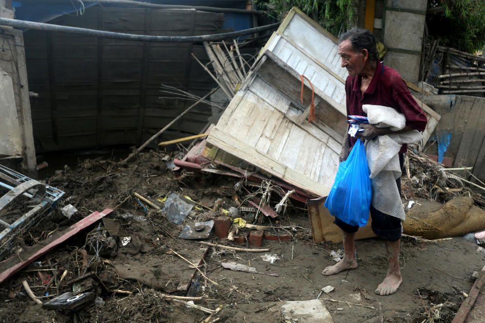 Las inundaciones dejan decenas de muertos y miles de damnificados en Perú.