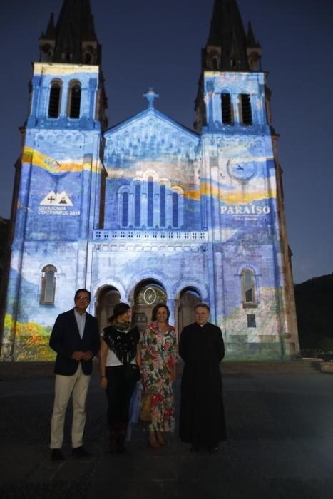 Proyección de "videomapping" en Covadonga.