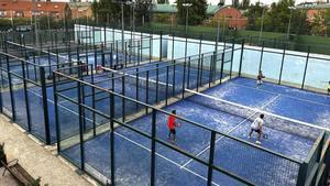 Instalaciones deportivas de pádel en Parque Coimbra (Cobra Sport Club).