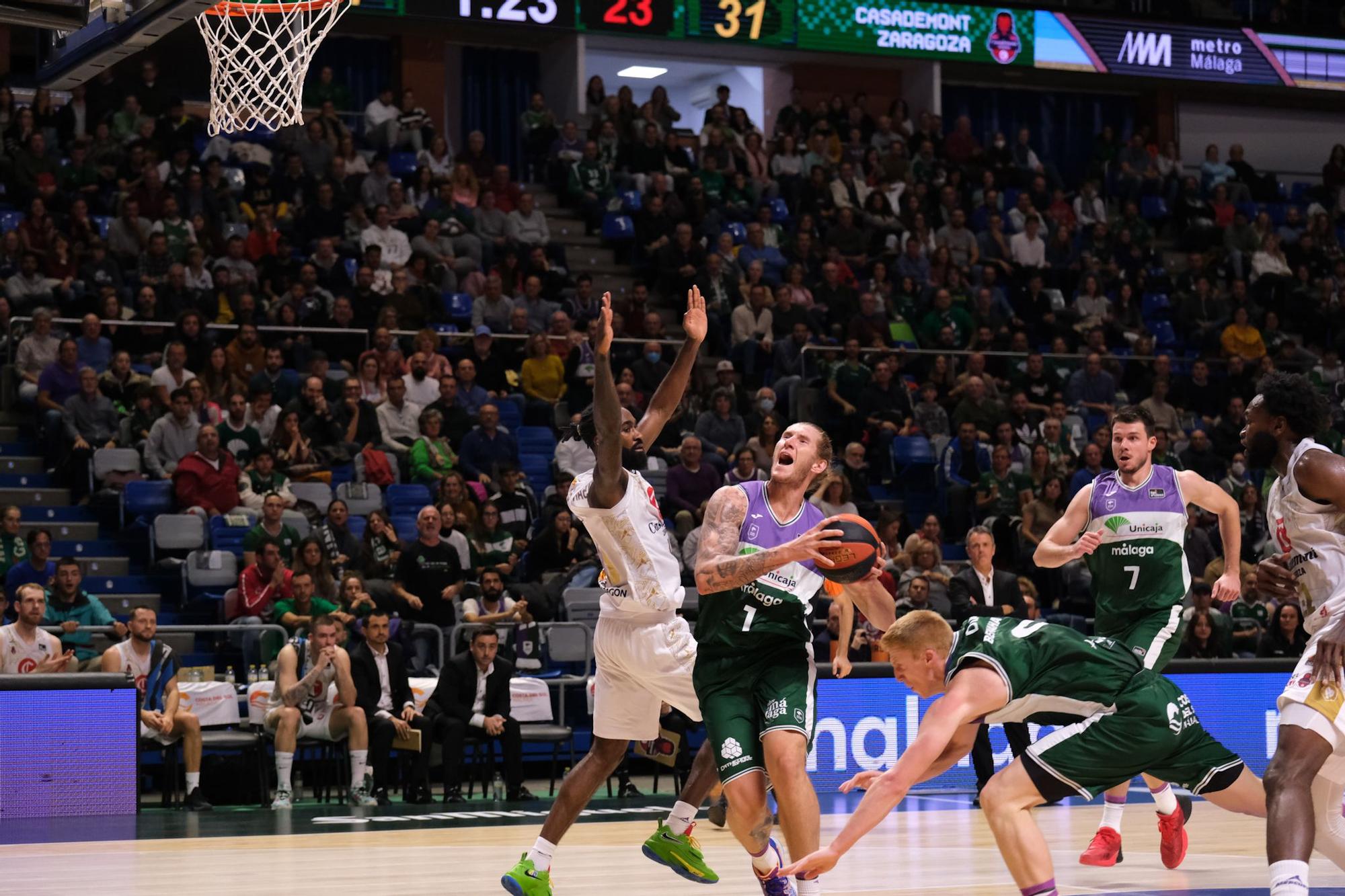 El Unicaja - Casademont Zaragoza de la Liga Endesa, en imágenes