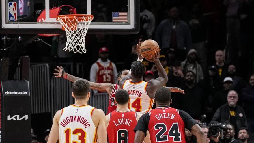 La canasta ganadora en medio segundo en la NBA que está dando la vuelta al mundo