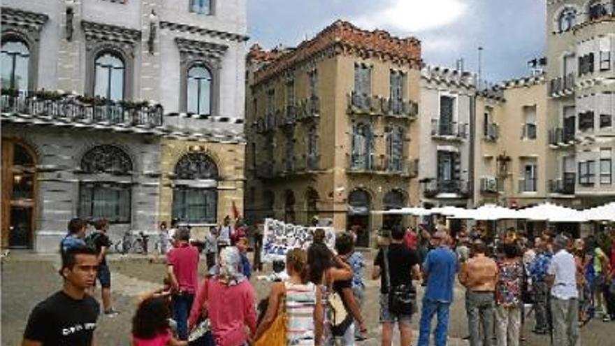 Concentració ahir a la plaça de l&#039;Ajuntament d&#039;Igualada