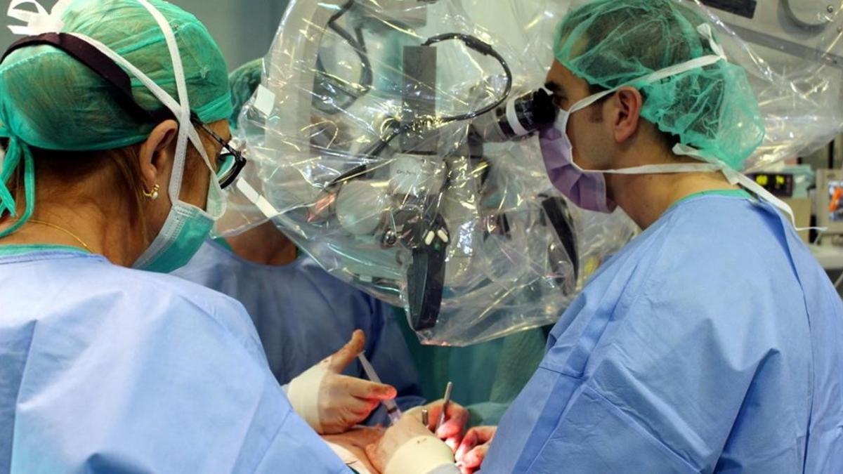 Operación de cáncer de mama en el hospital Josep Trueta de Girona.