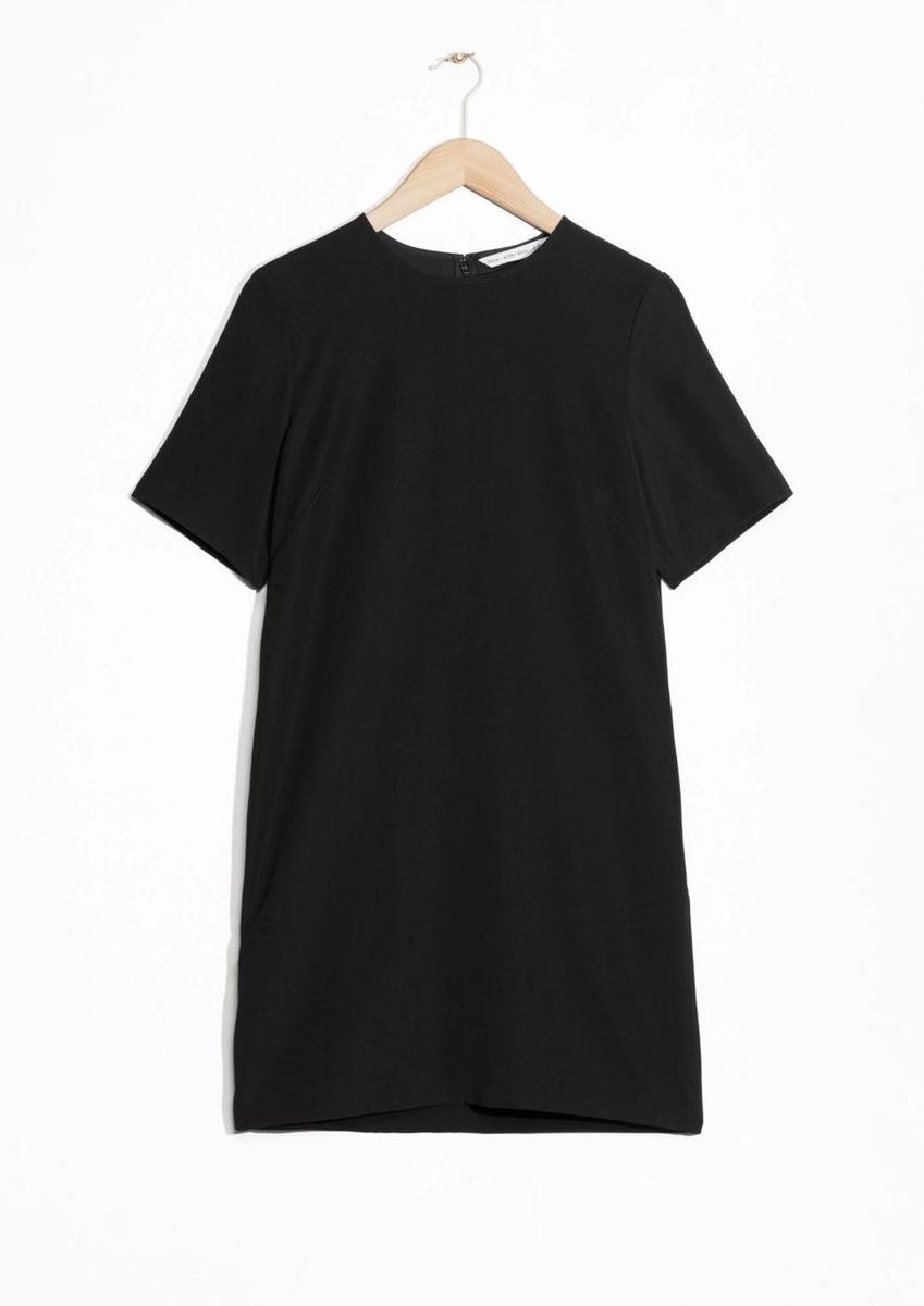 Vestido negro de &amp; Other Stories (28€)