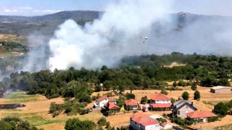 La Brif de Laza intervino en Vilardevós y Baños de Molgas. // @BrifLaza