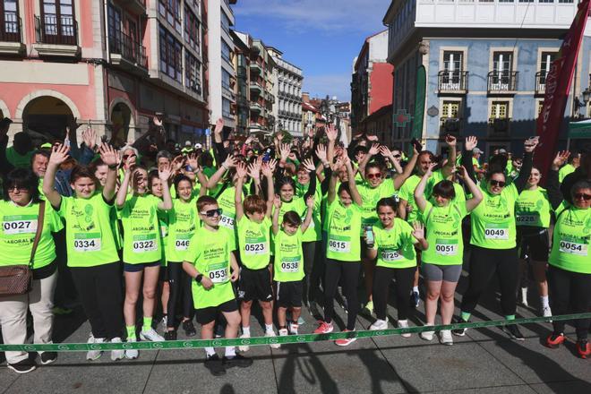 En imágenes: La marcha contra el cáncer en Avilés