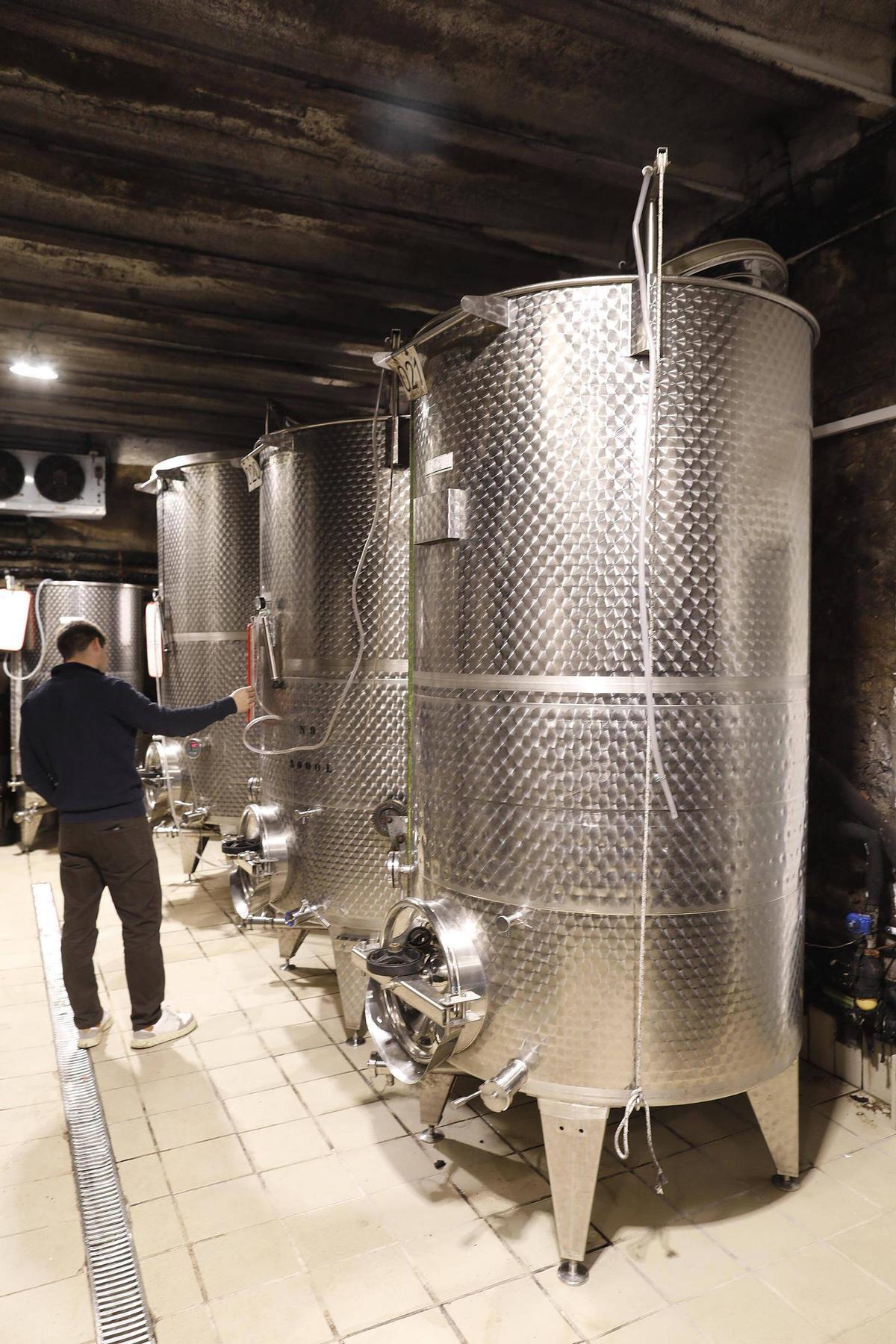 Pau i Guillem Frigola, propietaris de Mooma, i els seus productes