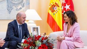 Rafael Louzán e Isabel Díaz Ayuso, este lunes.