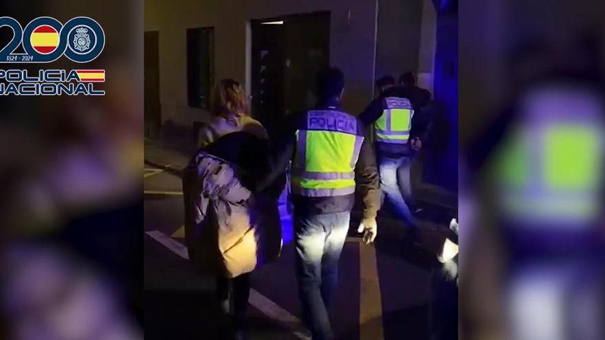 Detenidos un hombre y una mujer por robar a taxistas en Madrid a punta de cuchillo