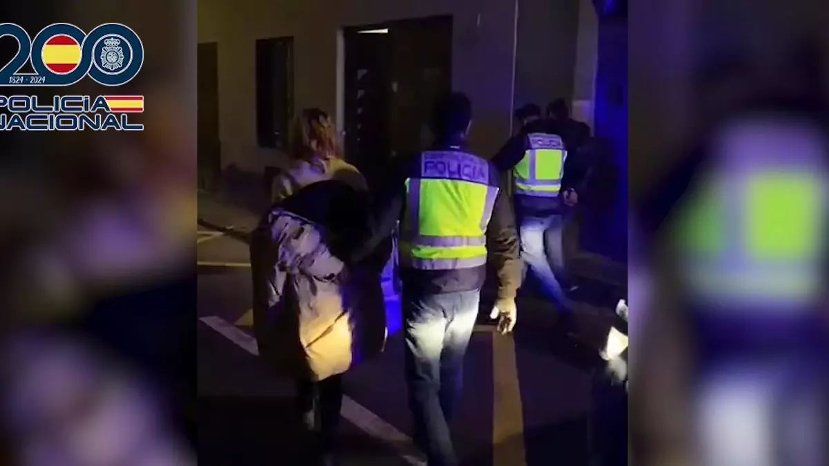 Detenidos un hombre y una mujer por robar a taxistas en Madrid a punta de cuchillo