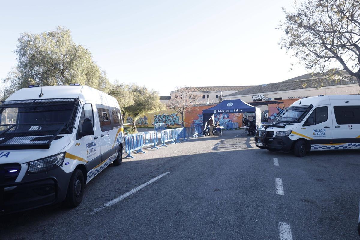 Amplio dispositivo policial en la antigua cárcel de Palma