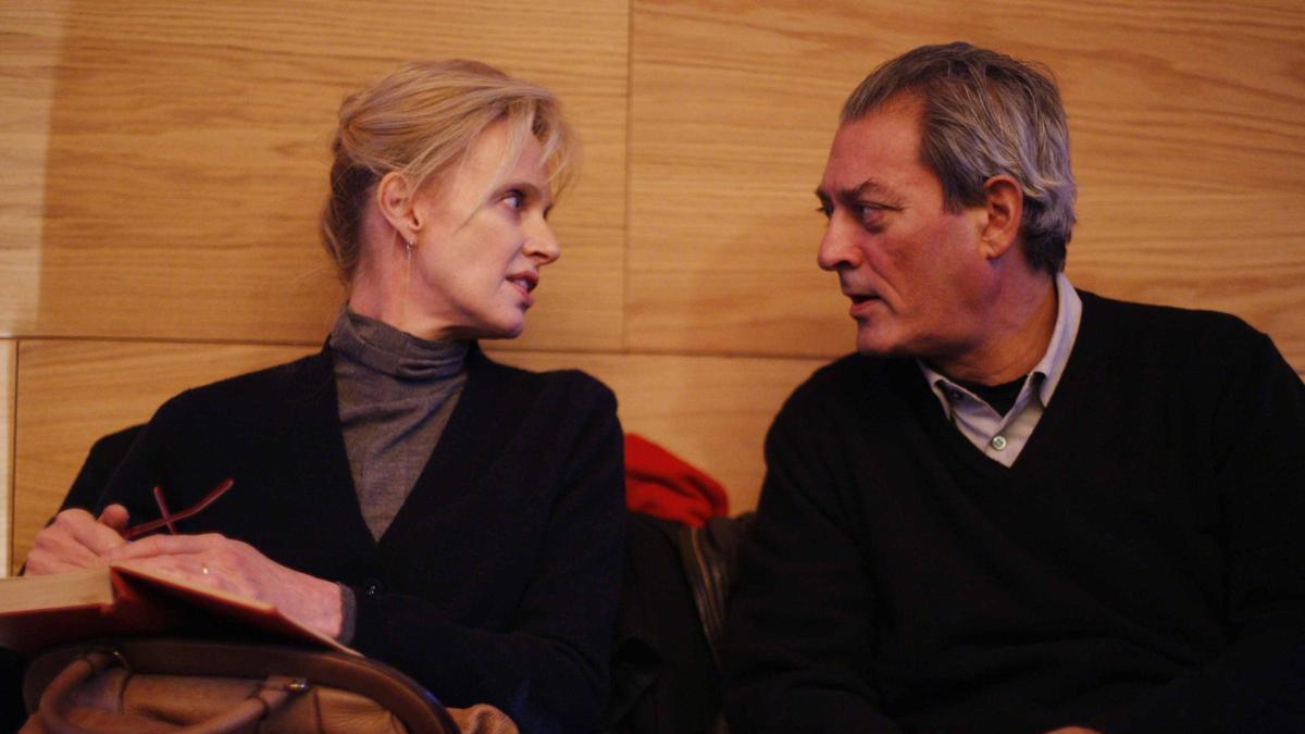 Los escritores Siri Hustvedt y Paul Auster.