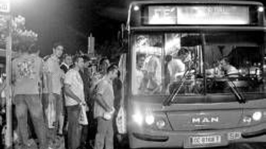 Conductores del autobús urbano reivindican medidas de seguridad