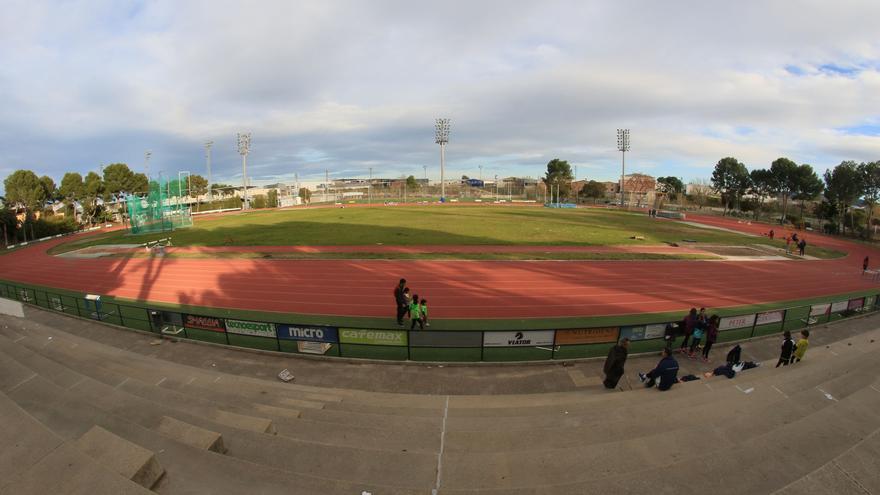 UGT exige al ayuntamiento de Gandia que subrogue a 8 trabajadores del polideportivo despedidos