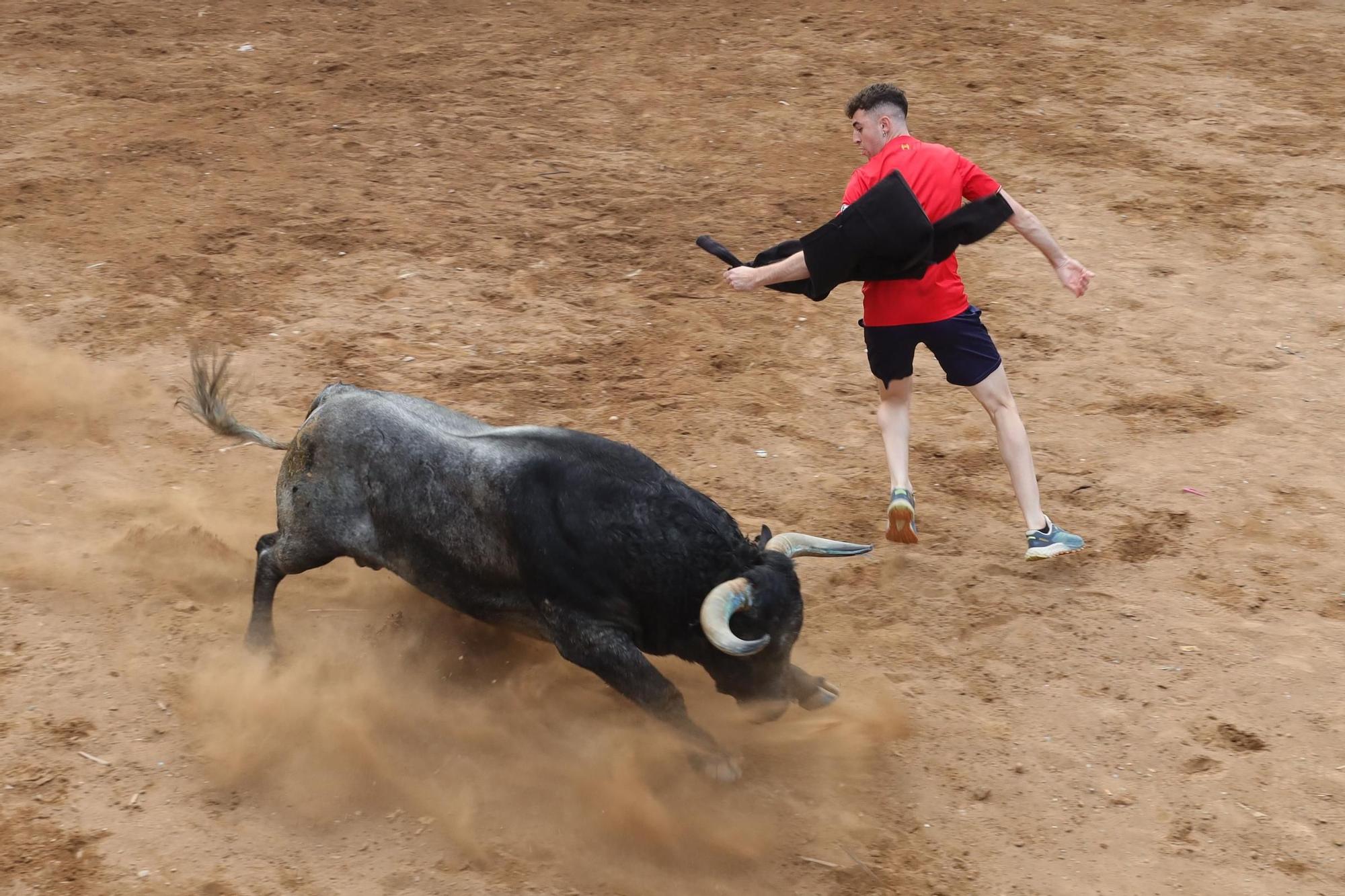 Los mejores momentos de la tarde taurina del martes de fiestas en Almassora