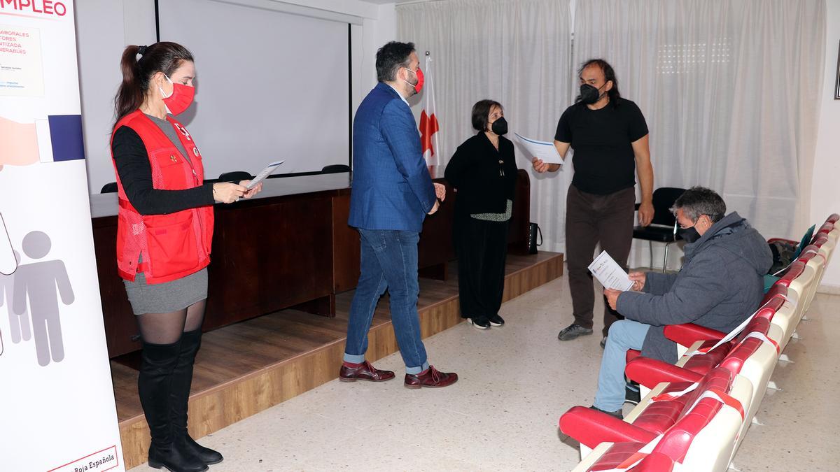 Entrega de los diplomas del curso de Asistente personal