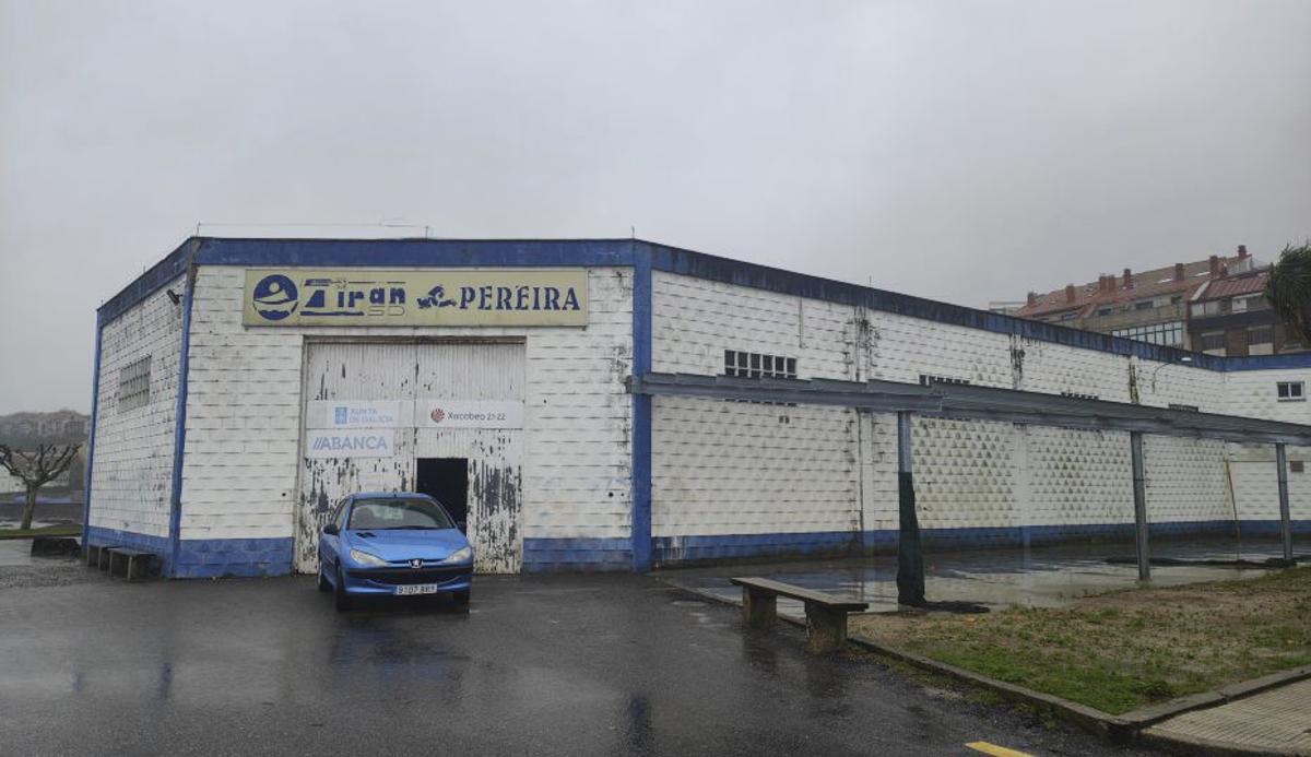 La estructura anexa había comenzado a construirse.