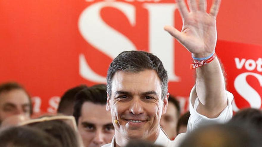 Pedro Sánchez pide el sí a Pablo Iglesias