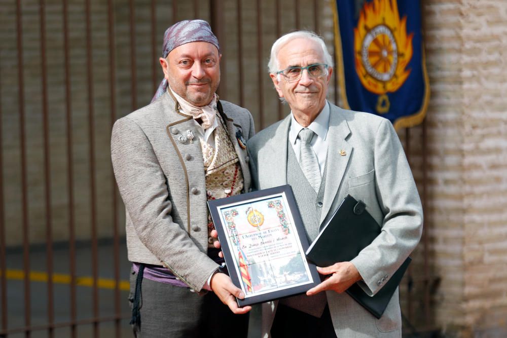 Homenaje a la Senyera de las fallas del Marítimo