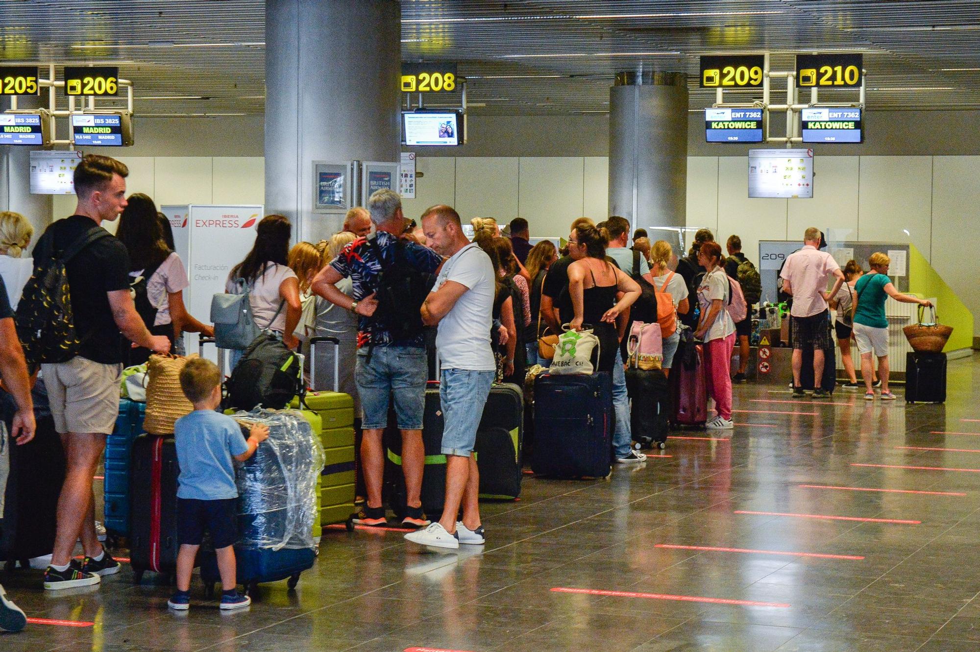 Huelga de compañías aéreas ben el Aeropuerto de Gran Canaria