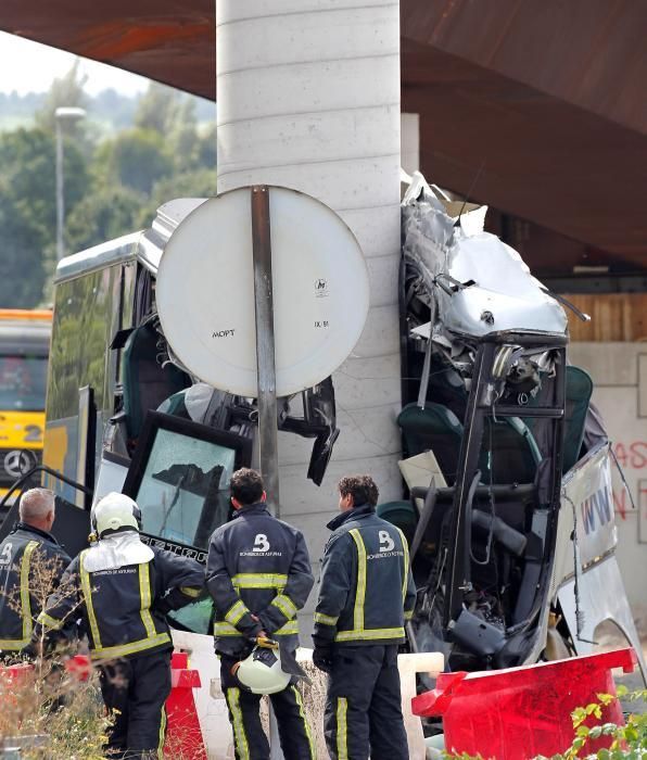 Accidente brutal de autobús en Avilés