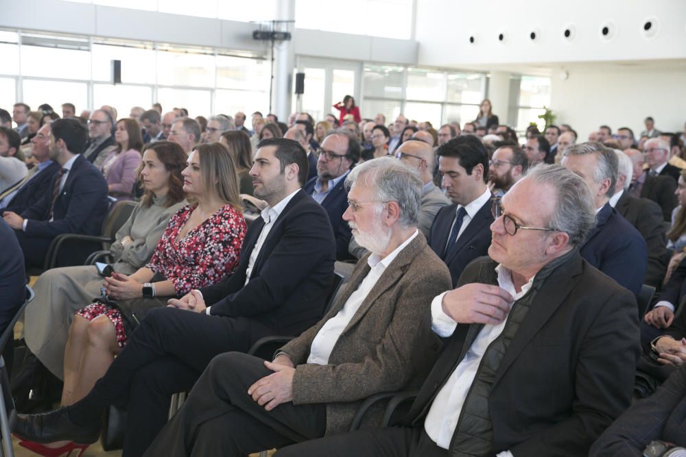 Presentación del informe de Ineca en el Distrito Digital