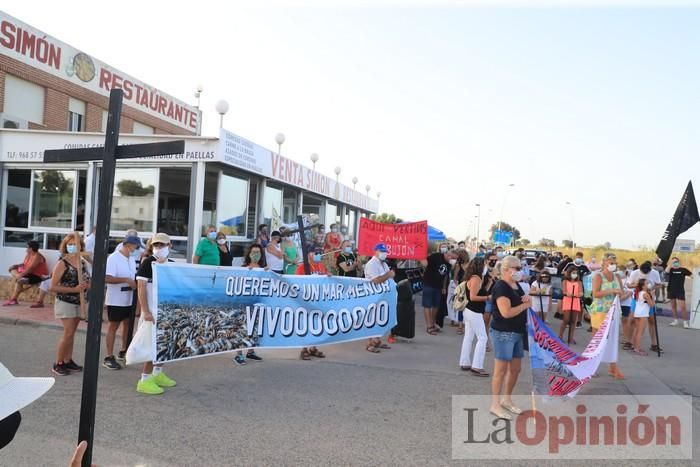 Protesta contra el estado del Mar Menor