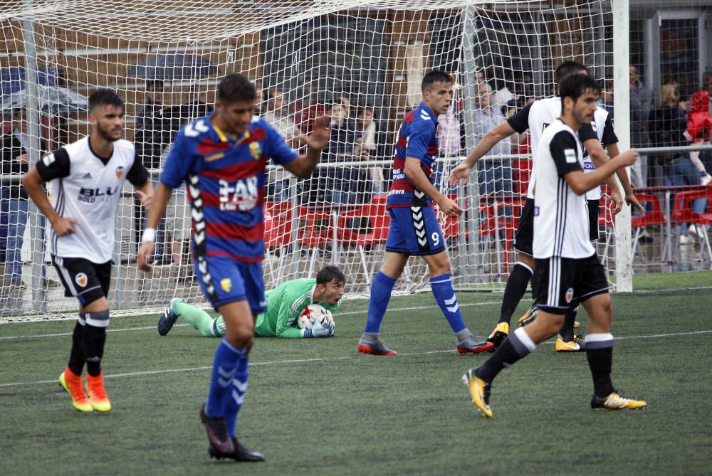 Les millors imatges del Llagostera-Valencia Mestalla (2-2)