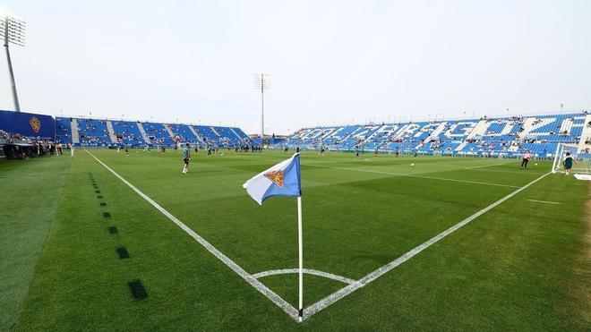 La sociedad Nueva Romareda cargará a Royalverd el coste de cambiar el césped del Ibercaja Estadio tras detectar un "defecto de obra"