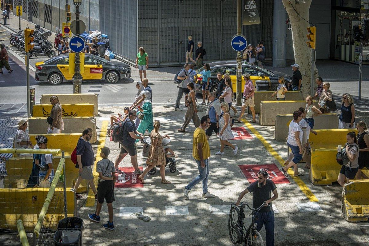 Tramo en obras en la Rambla, en Barcelona.