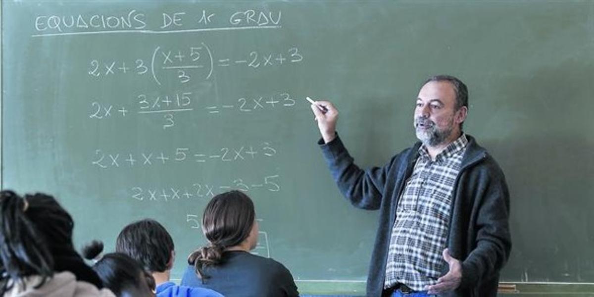 Classe de matemàtiques d’ESO a l’institut Celestí Bellera, de Granollers, ahir.