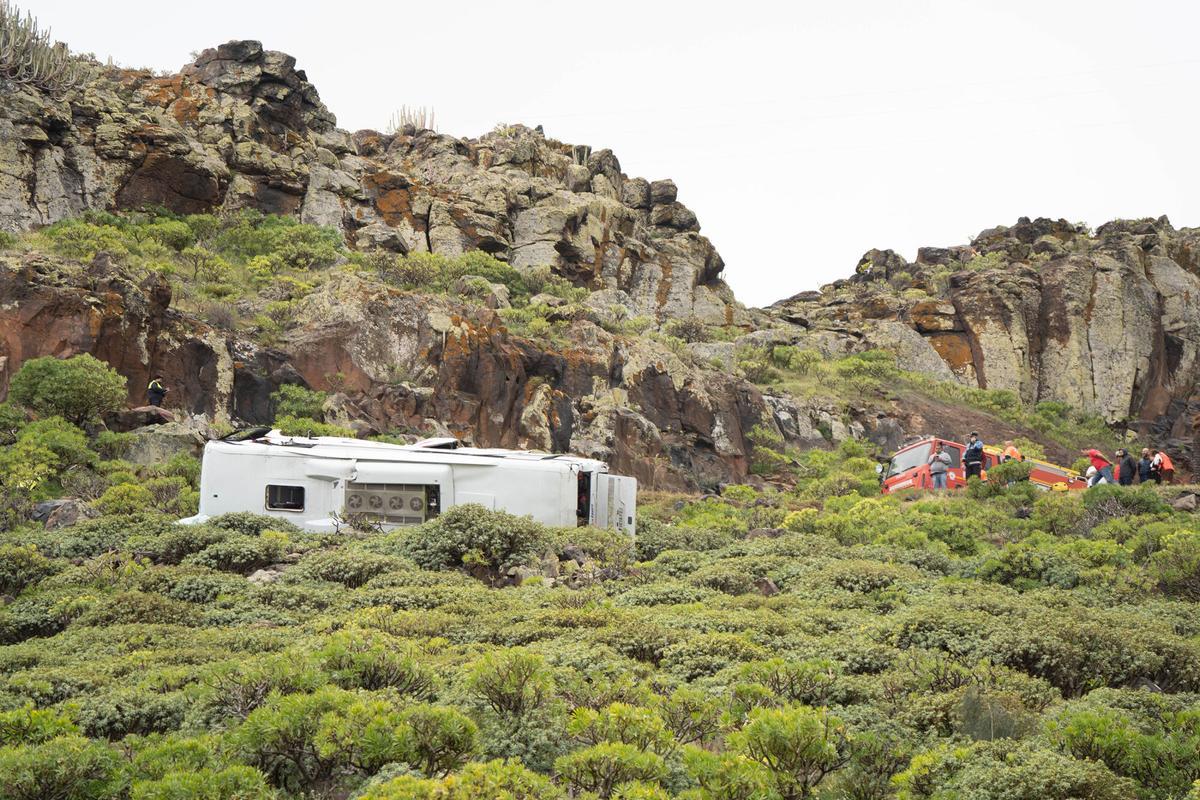 Una autobús se precipita en San Sebastián de La Gomera