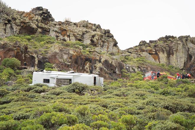 Una autobús se precipita en San Sebastián de La Gomera