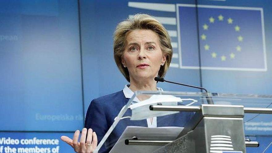 Bruselas propone restringir los viajes a zonas con más de 500 casos de covid