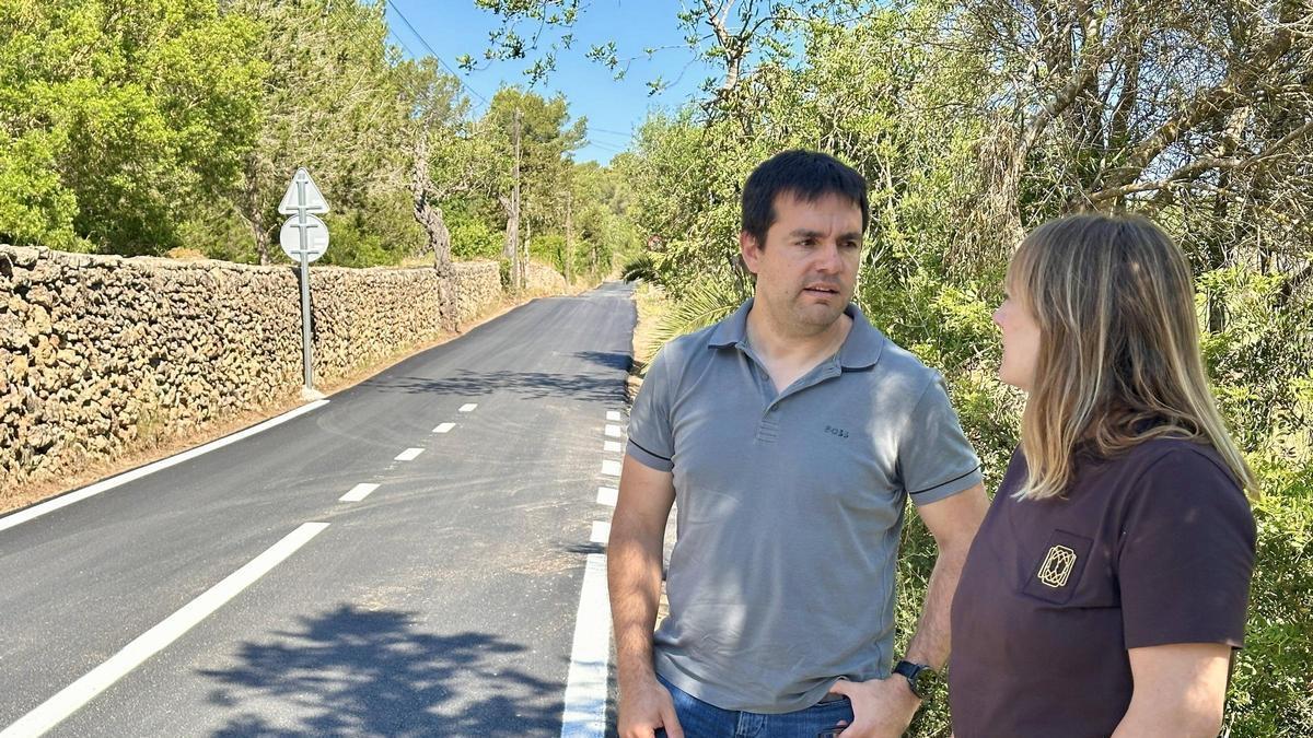 Calle reasfaltada en Sant Joan.