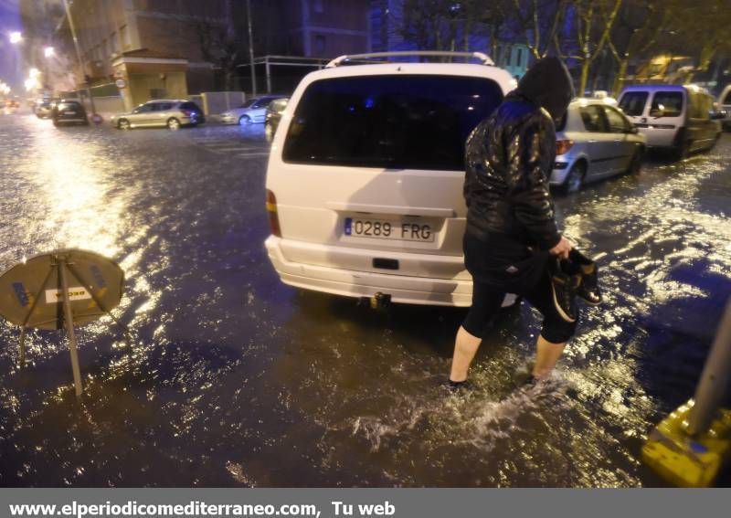 GALERÍA DE FOTOS -- El diluvio cae en Castellón y provoca inundaciones