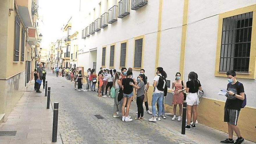 el ies aguilar y eslava acoge las pruebas de acceso a la universidad