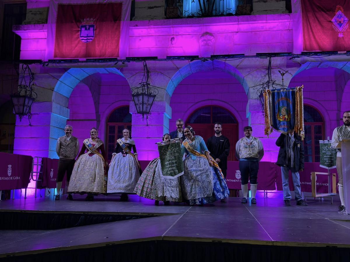 Gandia entrega los premios a mejor ninot