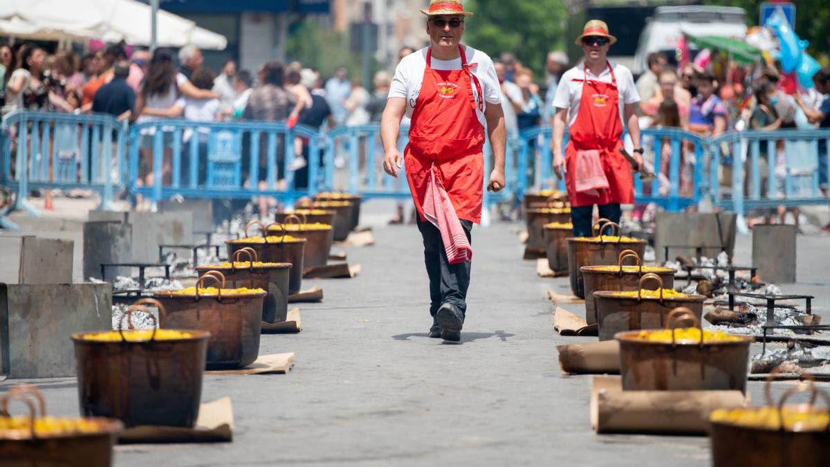 Revive el día grande de Santa Quitèria en Almassora con Les Calderes y la mascletà