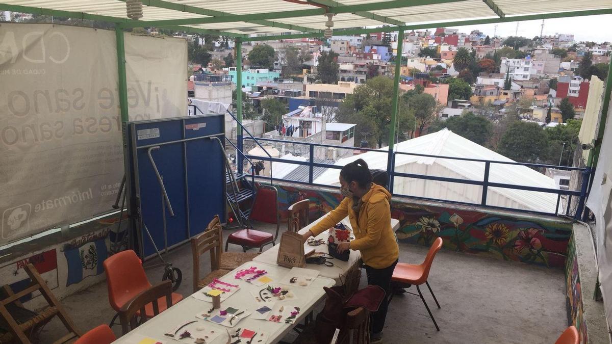 Taller de manualidades dentro de Casa Tochán.