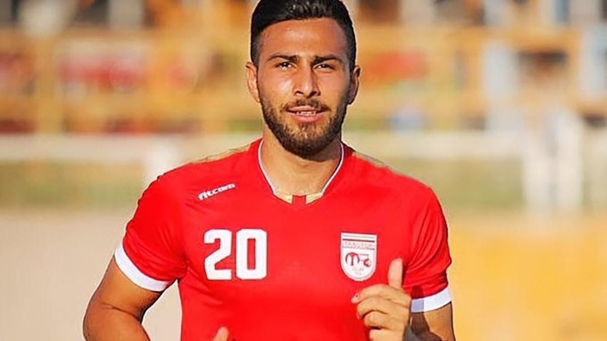 El futbolista iraní Amir Nasr-Azadani