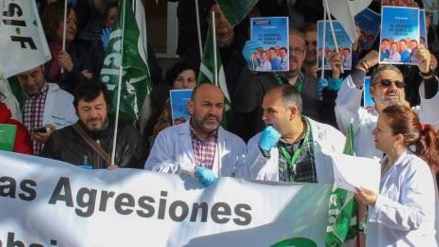 Protesta del CSIF contra las agresiones.