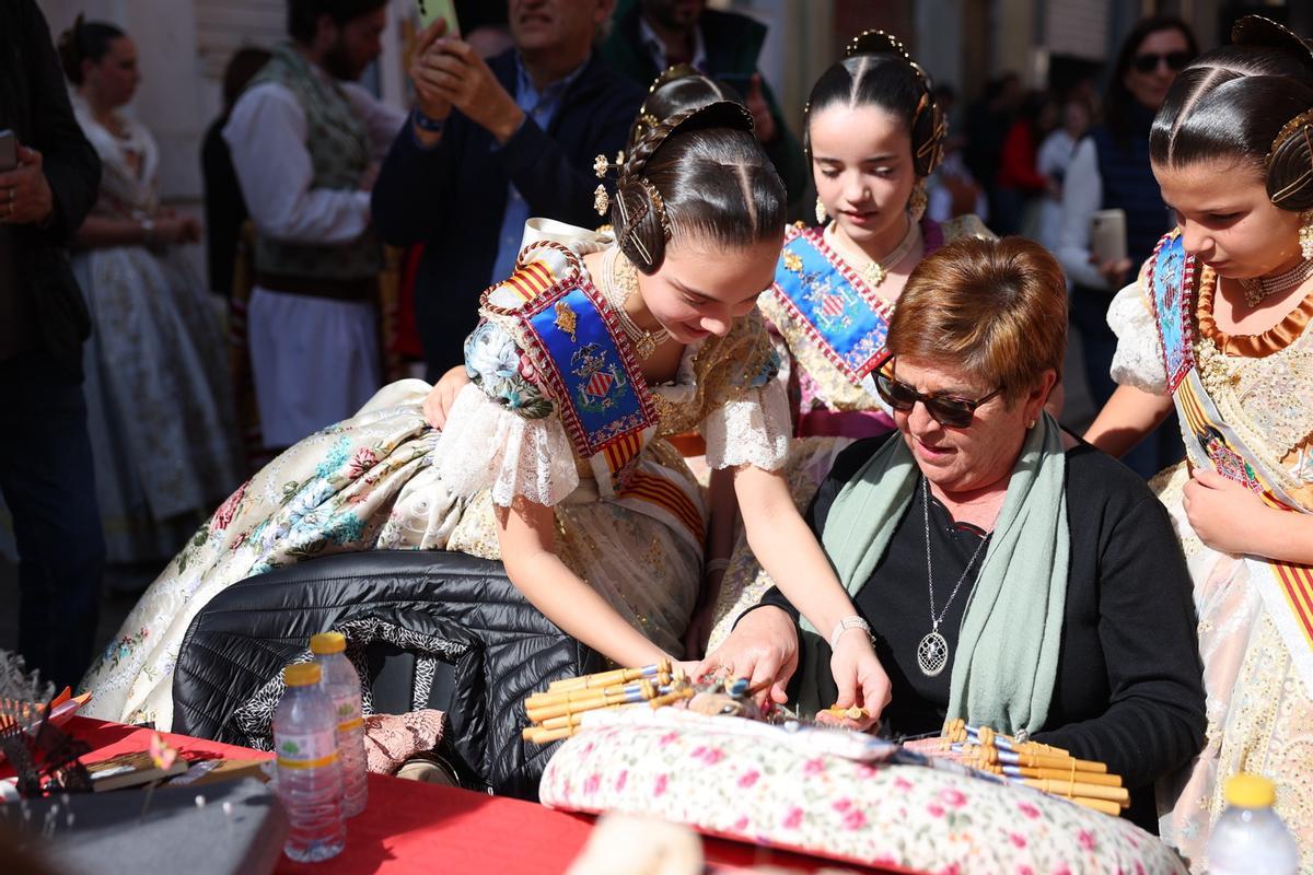 Bolilleras y Fallas se unen este domingo en la falla El Quarantahuit